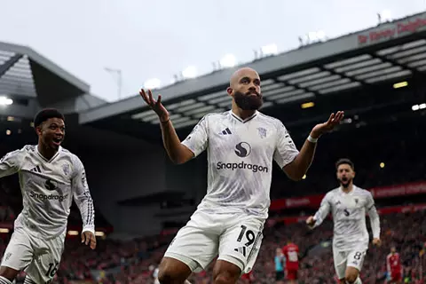 دقيقة بدقيقة.. ليفربول 0-1 مانشستر يونايتد.. هدف بعد 62 ثانية 